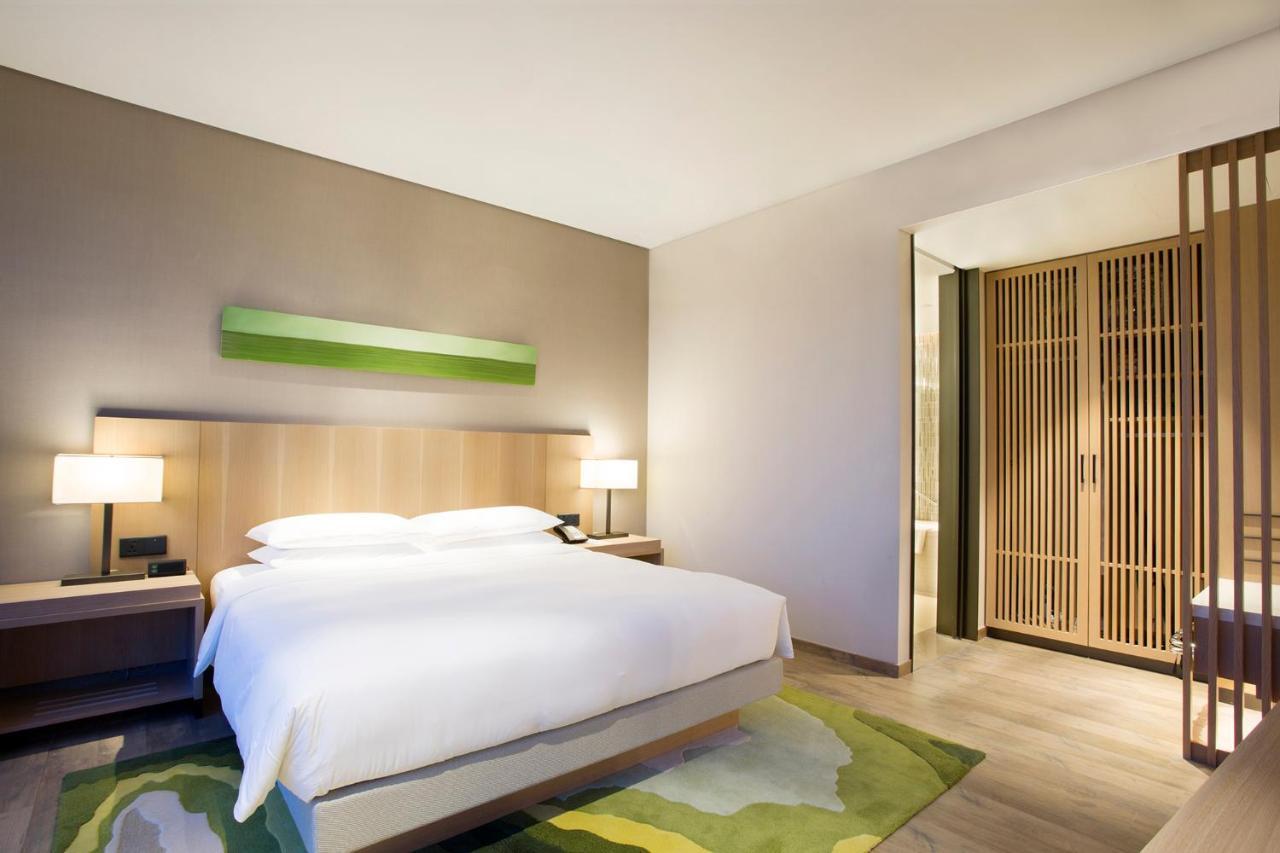Hyatt Place Sanya City Center Exterior photo