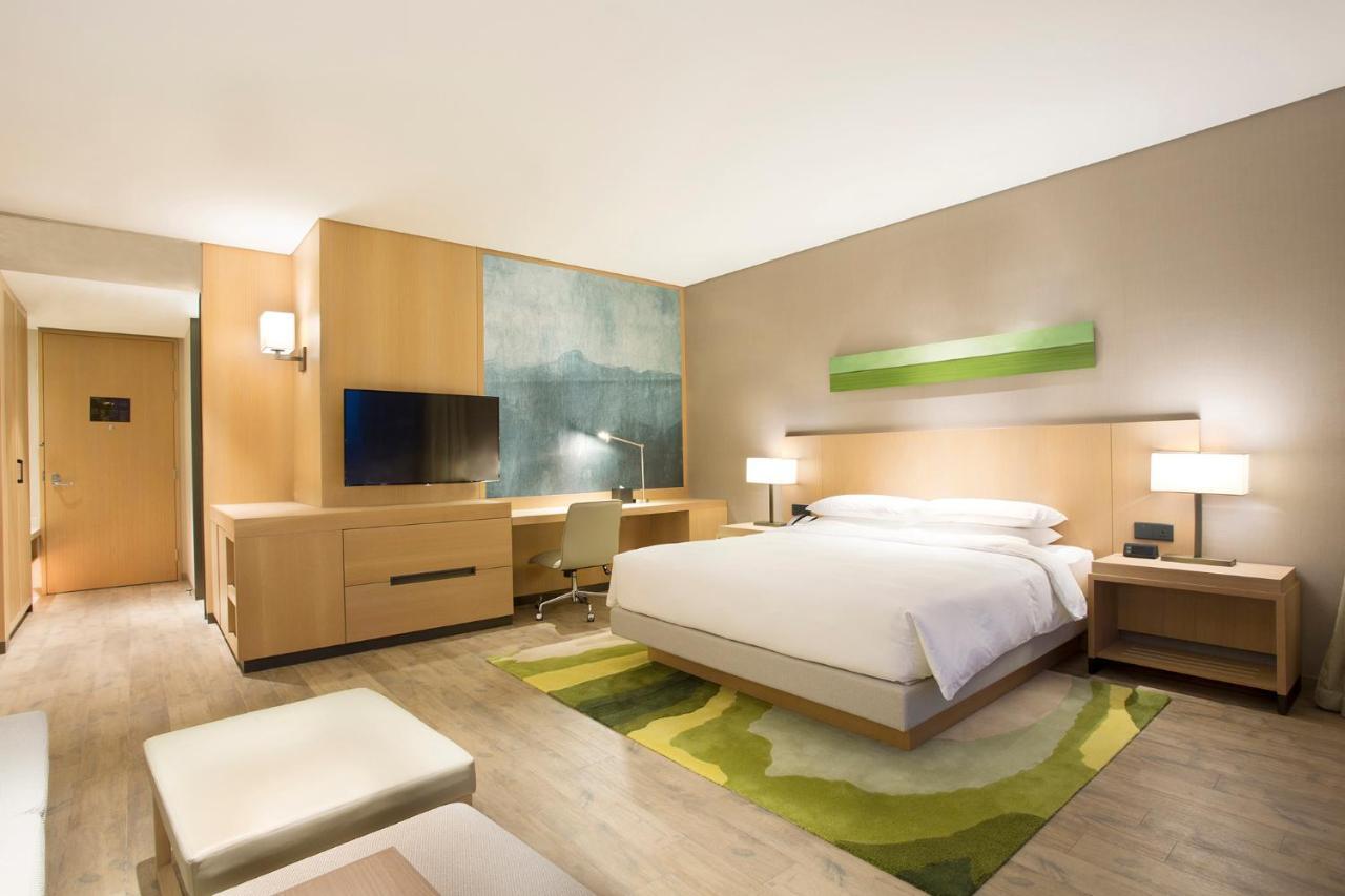 Hyatt Place Sanya City Center Exterior photo